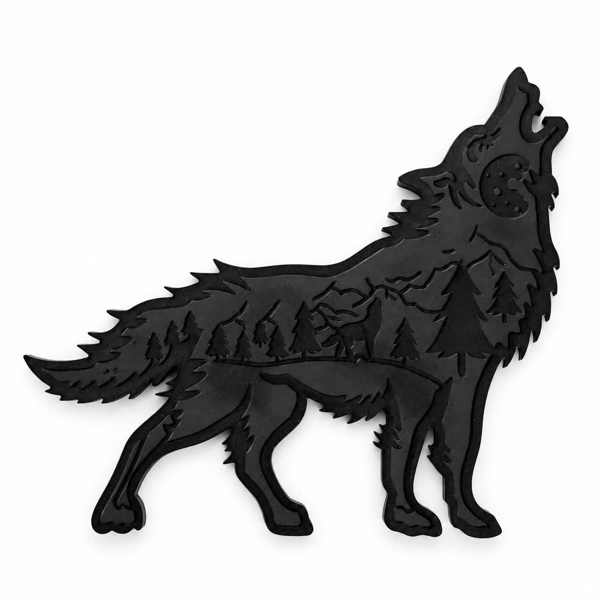 Howling Wolf Wildlife Scene Decor